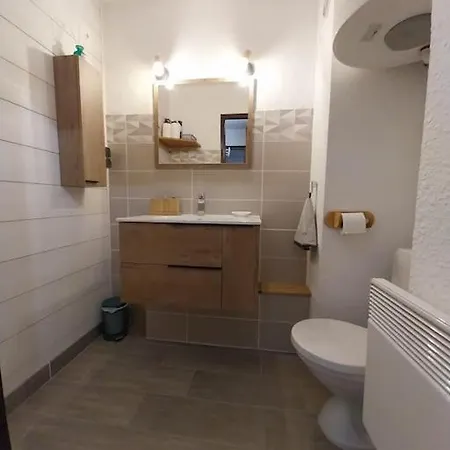 Apartament T2 Chez Moet Bernex